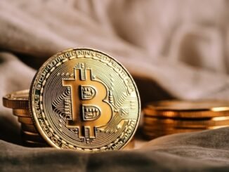 XRP (XRP) Faces Volatility Amid Government Shutdown and ETF Delays